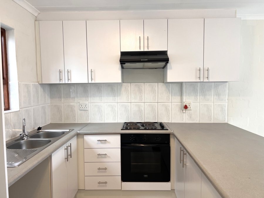 To Let 2 Bedroom Property for Rent in Parklands Western Cape